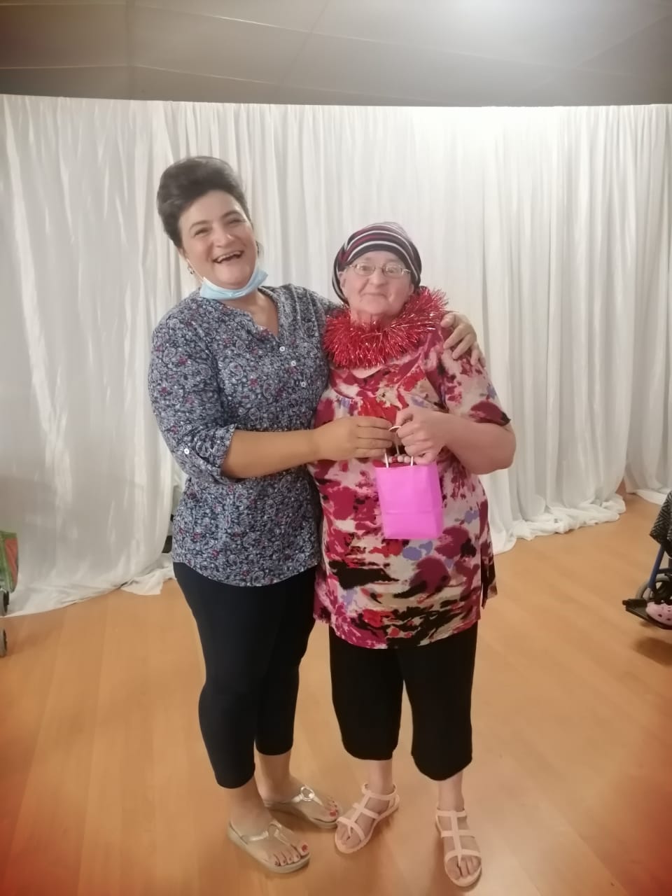 CEO-Jomari-with-best-dressed-Thea-Beukes