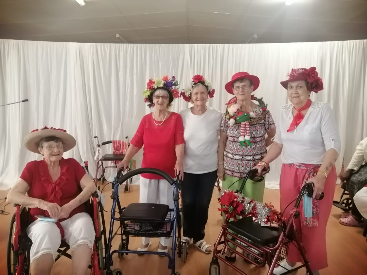 From Left to right Jean Gillespie Muriel Hope Pam Henriksen Ann Welgemoed Marie Liefbroer